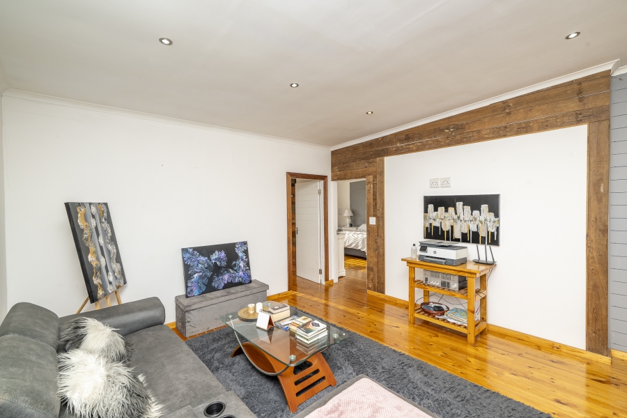 5 Bedroom Property for Sale in Rouxville Western Cape